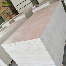 1220*2440mm High Quality Customized Pencil Cendar Wood Venner Commercial Plywood